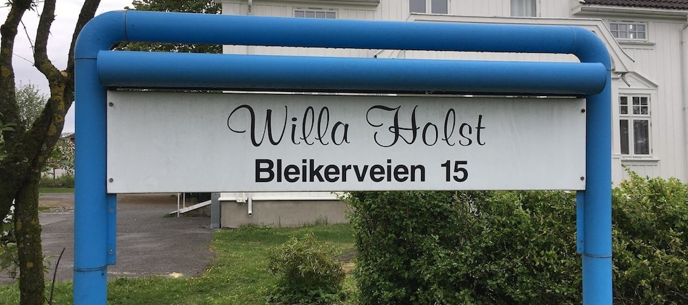 Willa Holst, Аскер — фото 1