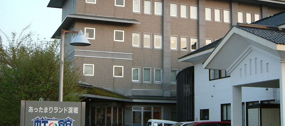 Attamariland Fukabori Niji No Yakata, Синдзё — фото 1
