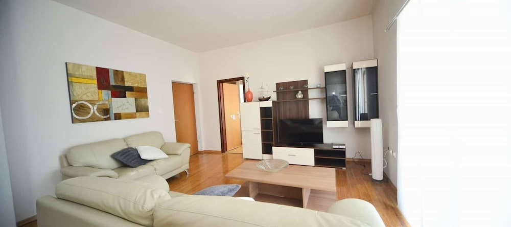 Apartment With 3 Bedrooms in Ljubac, With Wonderful sea View, Pool Acc, 克尔内扎 — 照片 1