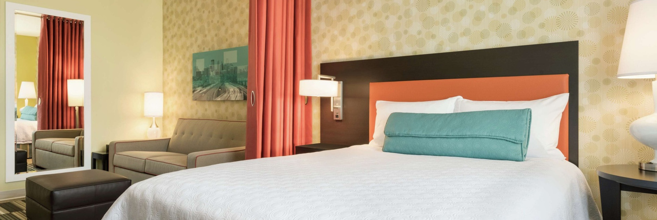 Home2 Suites by Hilton Roseville Minneapolis, Roseville — photo 1