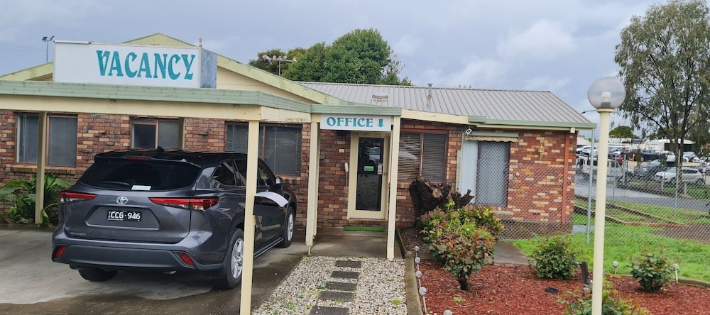 Belvoir Village Motel & Apartments Wodonga, 沃东加 — 照片 1