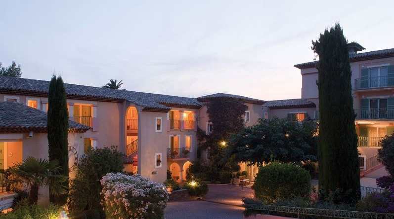 Hotel Le Club de Cavaliere, 勒拉旺杜 — 照片 1
