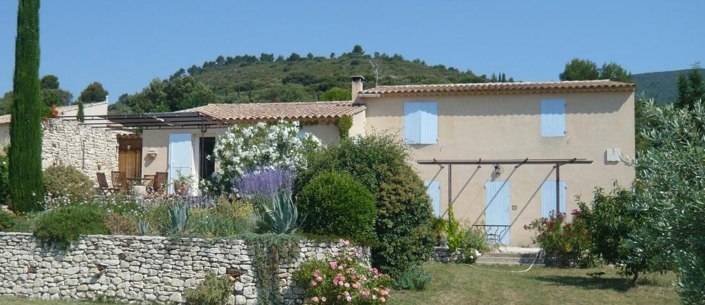 Les Hauts de Vaugines entre Lourmarin et Cucuron, Vaugines — photo 1