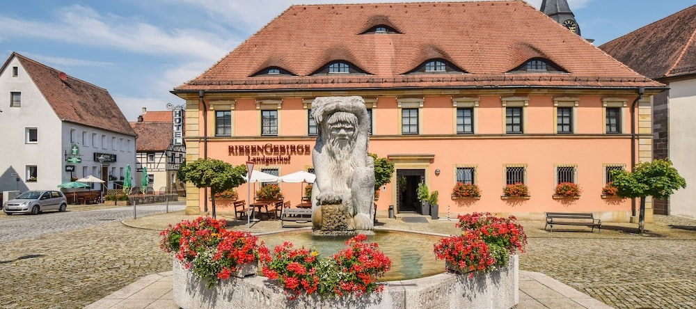 Landgasthof Hotel Riesengebirge, Neuhof an der Zenn — photo 1