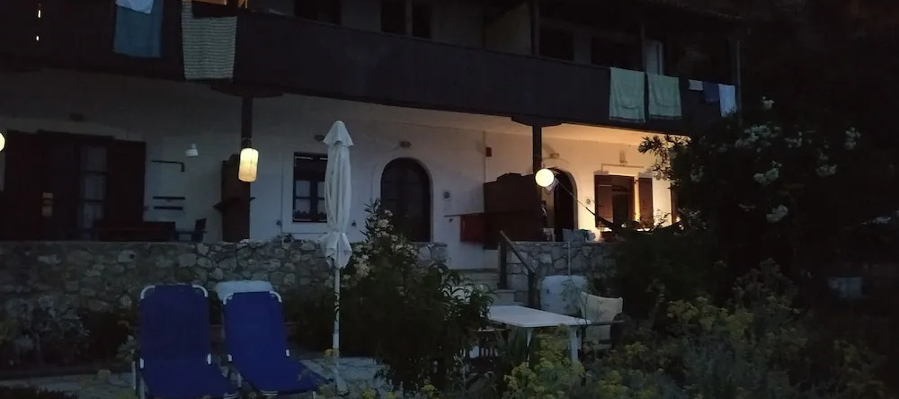 Fetsis Apartments on the beach, Agios Nikitas — photo 1