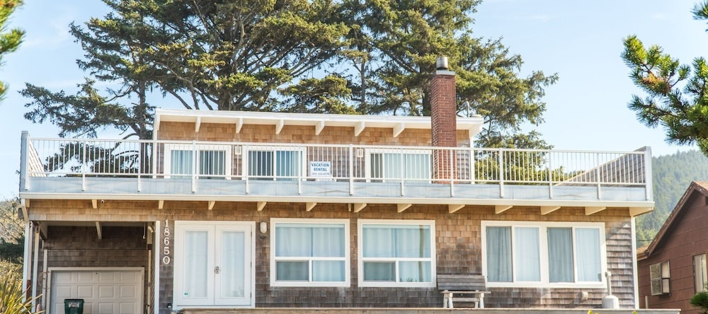 The Strand at Twin Rocks, Tillamook — photo 1