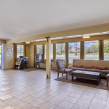 Best Western Plus Frontier Motel, 隆派恩 — 照片 2
