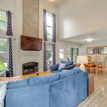 Hot Tub & Game Room: Spacious Live Oak Home!, 莱夫奥克 — 照片 3