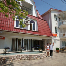 Maksim v Chastnom Dome Living Quarters, Nikolaevka — photo 2