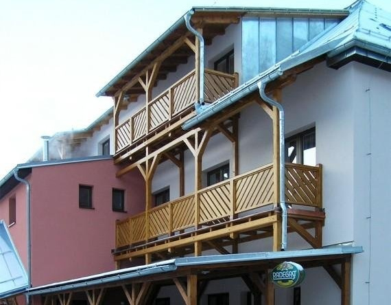 Penzion A Restaurace Sklář, Каролинка — фото 1