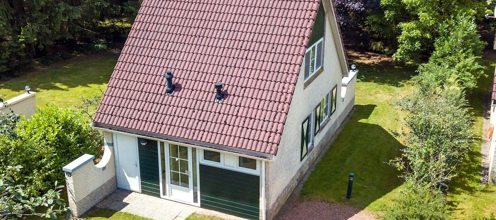 Nice Holiday Home With A Microwave 3 Km. From Hellendoorn, Хеллендоорн — фото 1