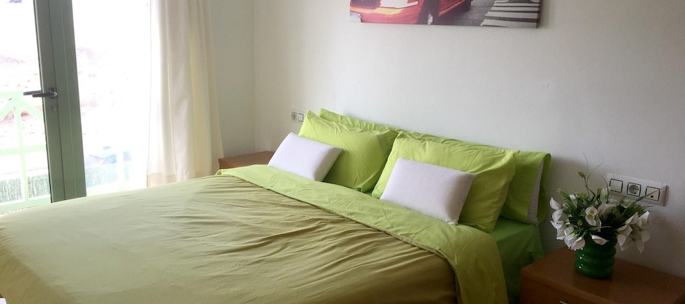 Apartment With one Bedroom in Castillo Caleta de Fuste, With Wonderful Mountain View, Shared Pool and Enclosed Garden, 安提瓜 — 照片 1