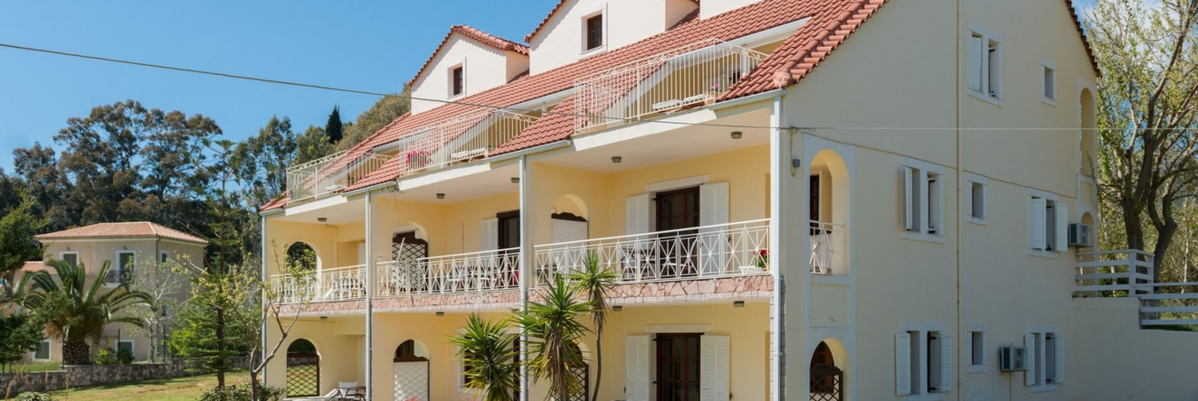 Albouro Apartments, Като Кателиос — фото 1