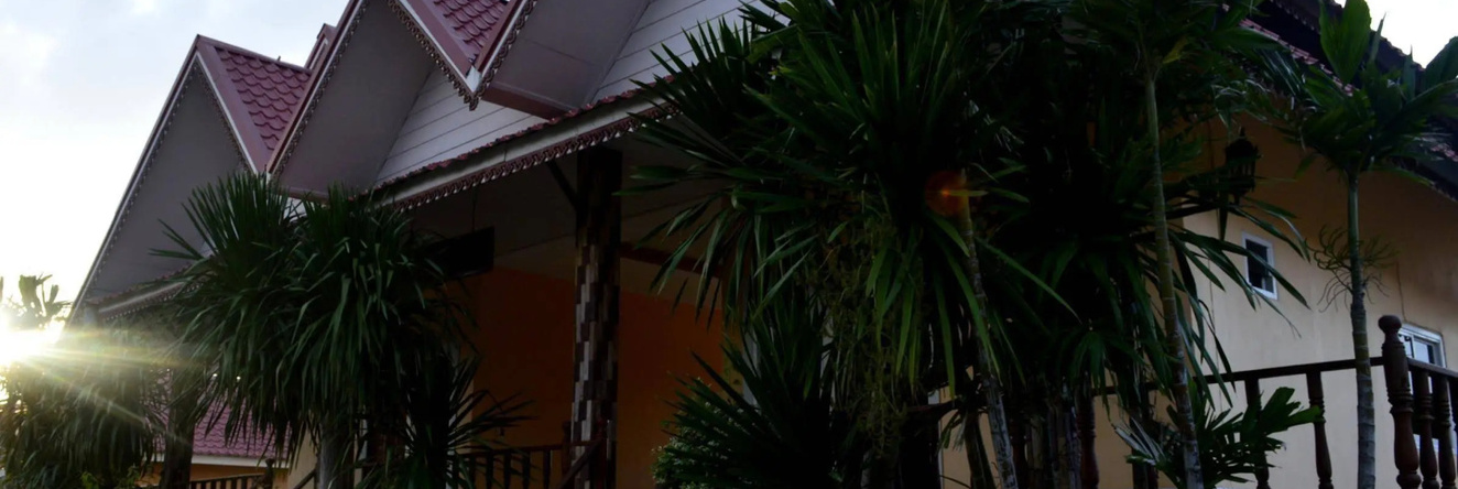 Rachiga Hotel Grand Resort, 沙旺丹丁 — 照片 1