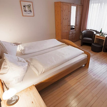 Gästehaus Wein im Turm, 隆吉希 — 照片 4