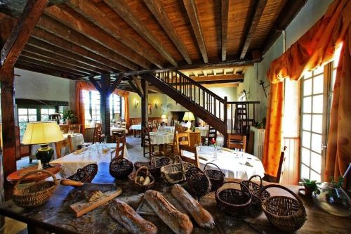 Le Manoir d'Elles, Saint-Romain-et-Saint-Clement — photo 1