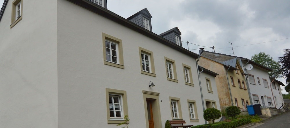 Cushy Apartment in Pltscheid With Garden, Plütscheid — photo 1