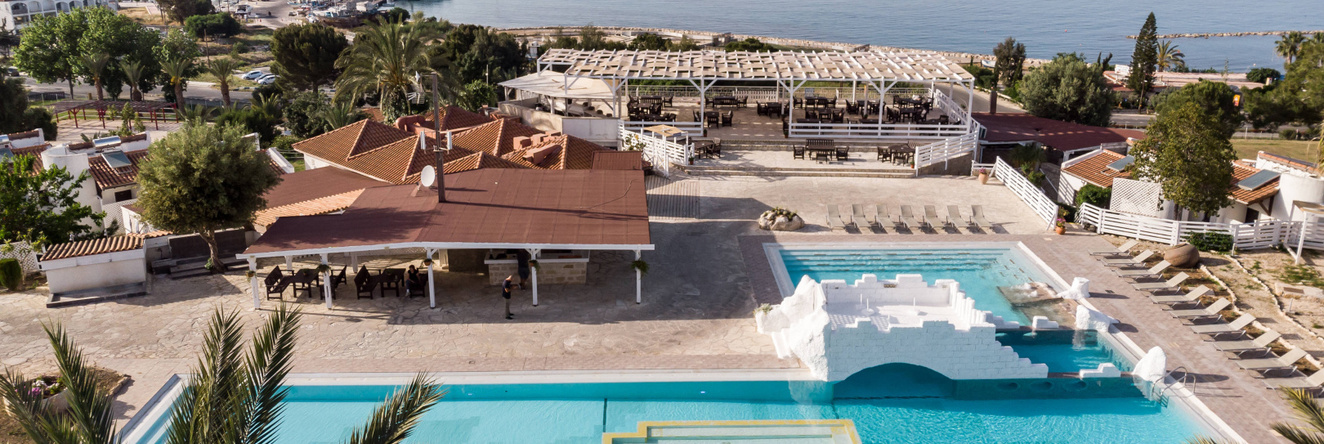 Latchi Family Resort Hotel, Poli Crysochous — photo 1