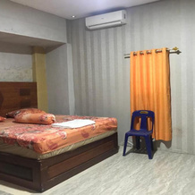 OYO 1752 Hotel Wisata, 基萨兰 — 照片 4