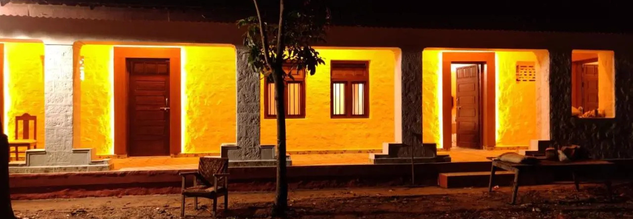 Hotel Mayura Gerusoppa Jogfalls, 卡尔加尔 — 照片 1