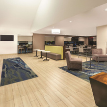 La Quinta Inn & Suites By Wyndham Philadelphia Airport, Эссингтон — фото 2