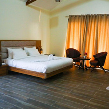 Hotel Purple Orchid, 安比卡普尔 — 照片 4