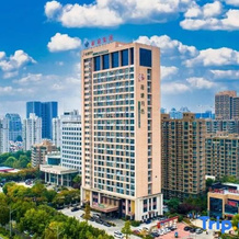 Hetang Yuese Holiday Hotel, Синьсян — фото 2