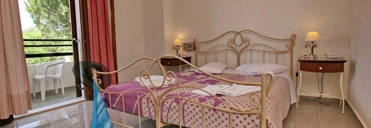 Hotel Pela, Skala Kallonis — photo 1