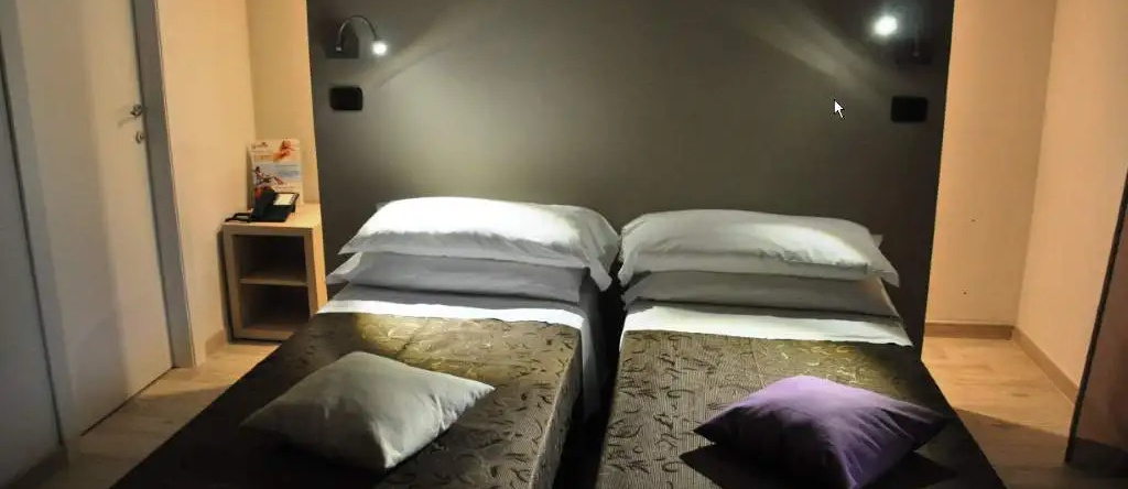 Hotel Club Viaggi Santo Stefano, 拉马达莱娜 — 照片 1