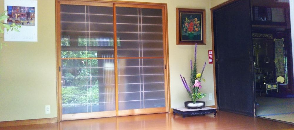 Guesthouse Nashimotoken, 山之内 — 照片 1