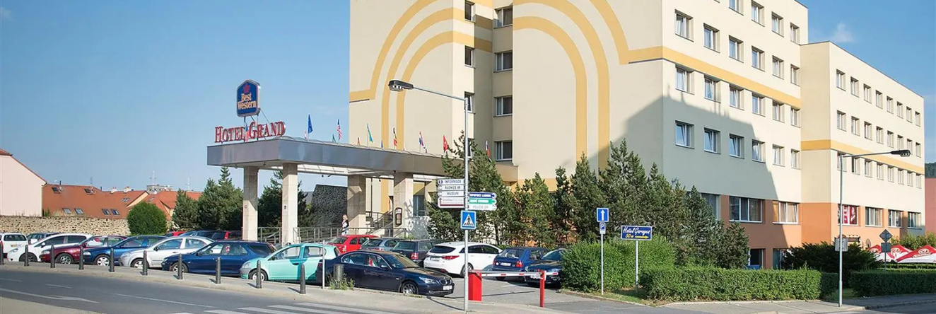 Best Western Hotel Grand, Бероун — фото 1