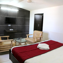 Hotel Khushi International, 第乌 — 照片 3