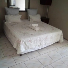Afro-She Guest Lodge, Mogwase — photo 4