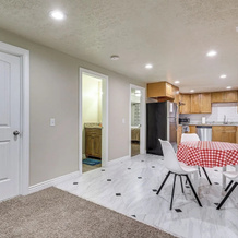 Home Theater & Patio: South Jordan Basement Unit, Саут-Джордан — фото 5