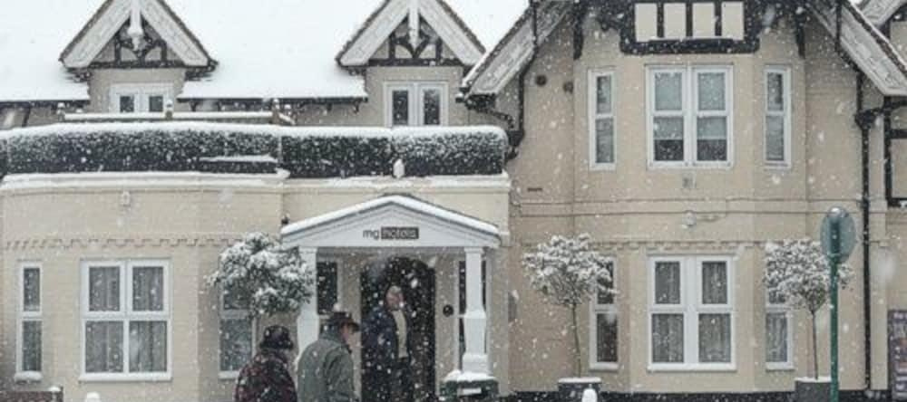 Drake Manor Inn, Buckland Monachorum — photo 1