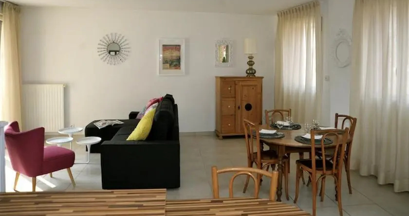 Comme à la Maison, Eu — photo 1