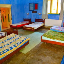 Undeva Ceva Hostel, Дева — фото 2