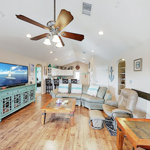 Canal-Front Getaway W/ Enclosed Deck & Boat Dock 4 Bedroom Home, Холидэй Бич — фото 2