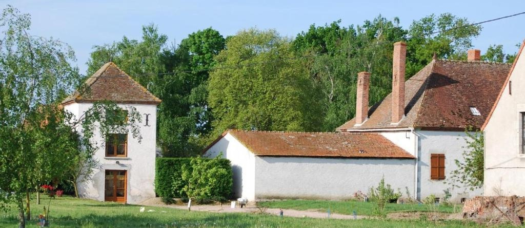 Gîte Saint-Pourçain-Sur-Sioule, 2 Pièces, 2 Personnes - Fr-1-489-30, Сен-Пурсен-Сюр-Сиуль — фото 1