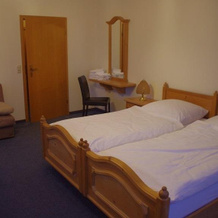 Hotel Böttchers Gasthaus, 玫瑰园 — 照片 2