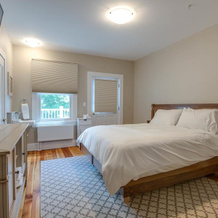 Lakehouse Inn, Lee — photo 4