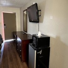Budget Plaza Motel, Brooklyn Park — photo 3