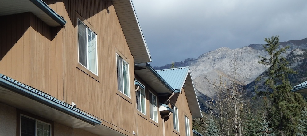 Banff Boundary Lodge, 哈维高地 — 照片 1