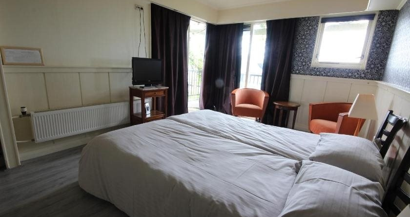 Hotel Tjongervallei, Heeg — photo 1