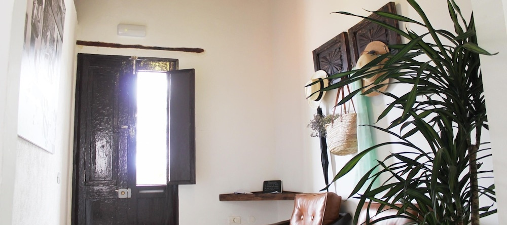 El Hostal Del Cubo, 圣胡安-德拉兰布拉 — 照片 1
