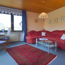 Comfortable apartment with balcony, you can't sit closer to the Moeselriver, 阿尔夫 — 照片 4