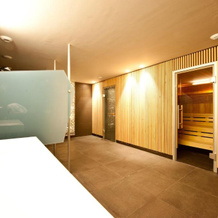 Hotel Alpine Lodge, 扎嫩 — 照片 3