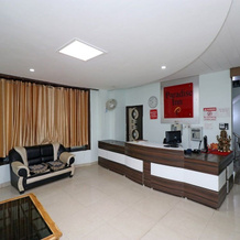 OYO Flagship 18847 Hotel Space Paradise Inn, 普拉塔普加尔 — 照片 2