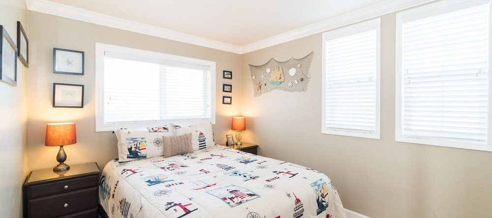 A Shore Thing 2 Br cottage by RedAwning, Waldport — photo 1