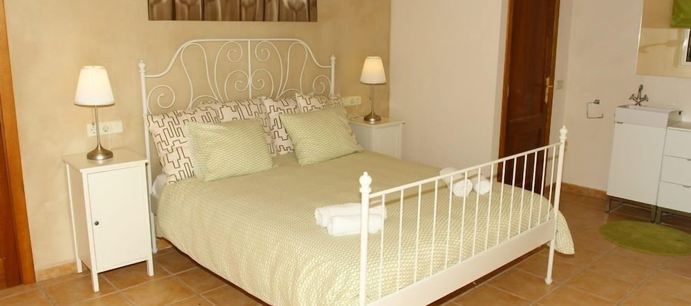 Fincas Mallorca family house with pool, Campos — photo 1
